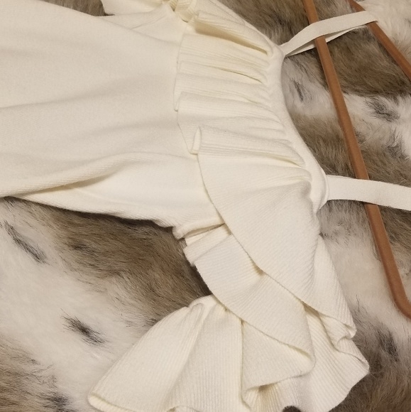 White off the shoulder top - Picture 5 of 5